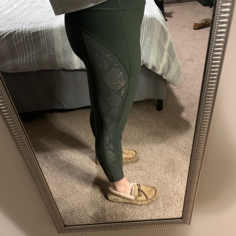 LULULEMON : High waisted leggings